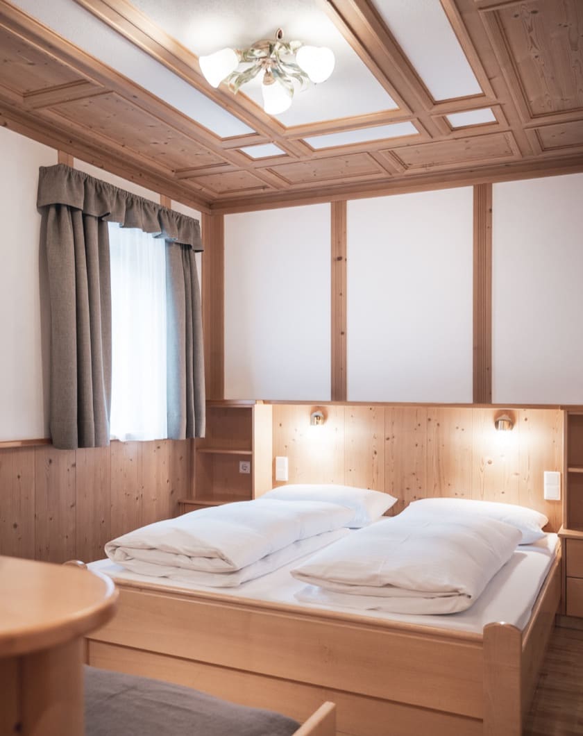 The village of Colfosco with the Sassongher from above